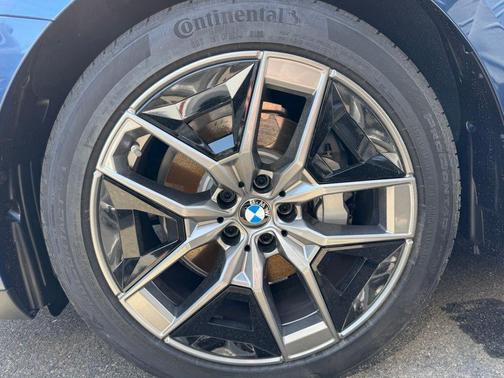 Phytonic Blue Metallic 2026 BMW 530 i xDrive