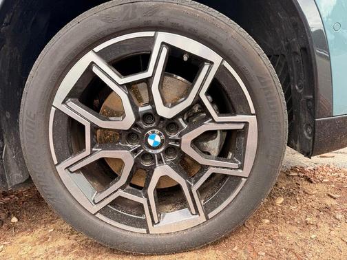 Green Metallic 2025 BMW X1 xDrive28i