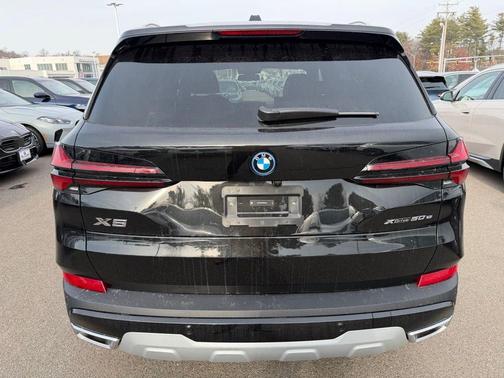 Black Sapphire Metallic 2026 BMW X5 PHEV xDrive50e
