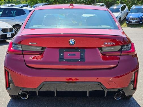 2025 BMW 330 i xDrive