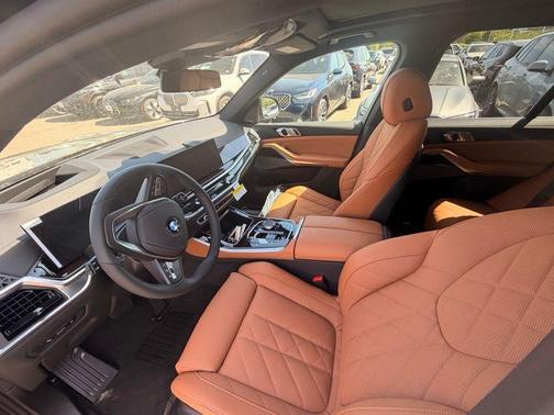 Black Sapphire Metallic 2026 BMW X5 xDrive40i