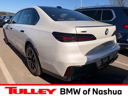 Mineral White Metallic 2023 BMW 760 760i xDrive