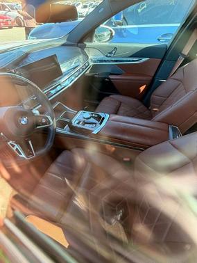 Mineral White Metallic 2023 BMW 760 760i xDrive