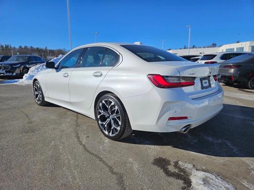 2025 BMW 330 i xDrive