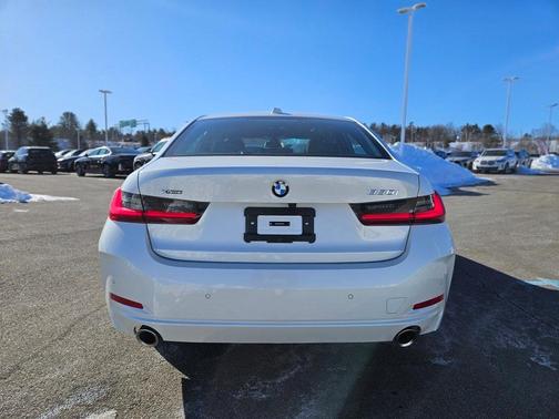 2025 BMW 330 i xDrive