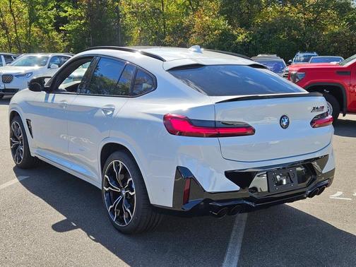 2025 BMW X4 M AWD