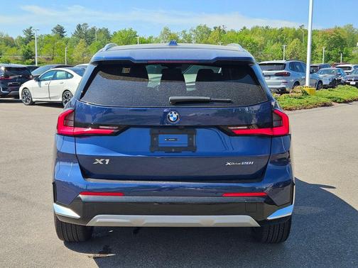 Phytonic Blue Metallic 2024 BMW X1 xDrive28i