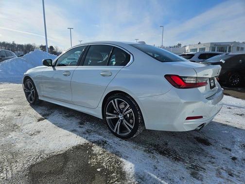 2024 BMW 330 i xDrive