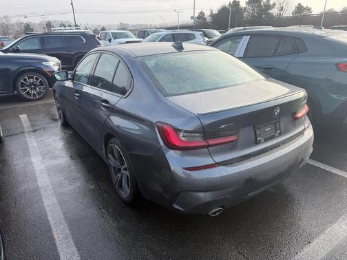 2022 BMW 330 i xDrive