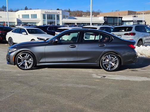 2022 BMW 330 i xDrive