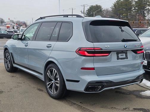 2026 BMW X7 M60i