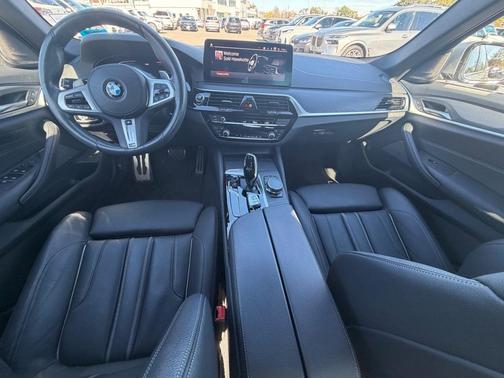 2023 BMW 530 i xDrive