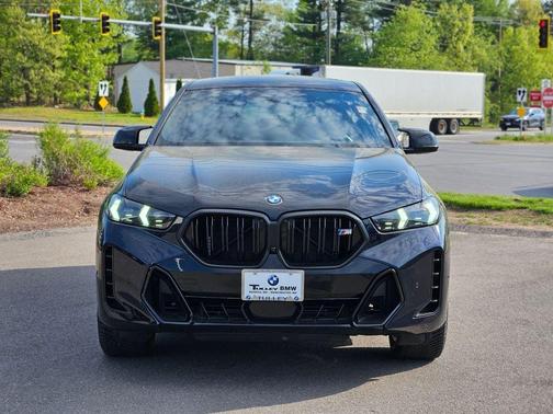 Carbon Black Metallic 2025 BMW X6 M60i
