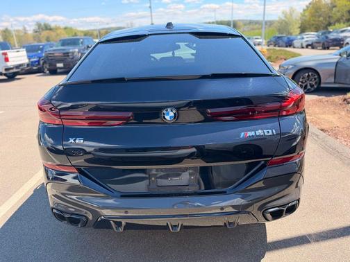 Carbon Black Metallic 2025 BMW X6 M60i