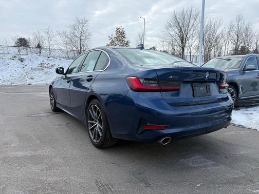 2022 BMW 330 i xDrive
