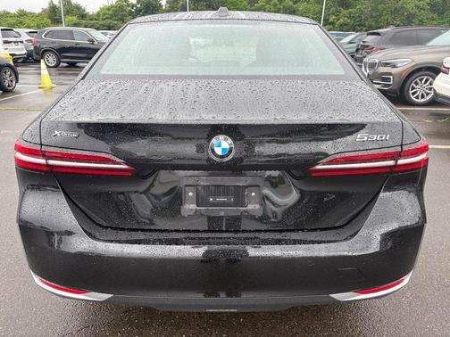 2025 BMW 530 i xDrive