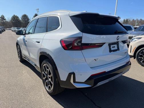 Alpine White 2026 BMW X1 xDrive28i