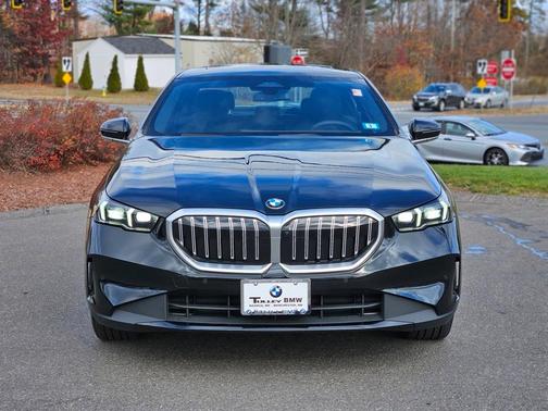 2024 BMW 530 i xDrive