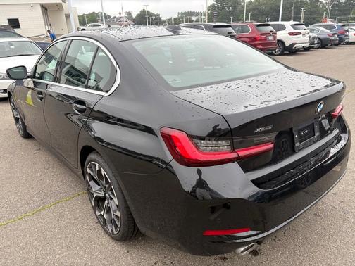 2025 BMW 330 i xDrive