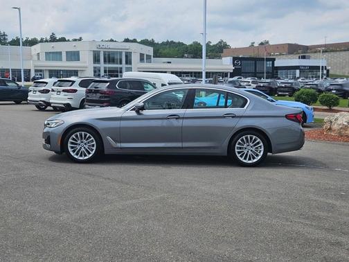 2023 BMW 530 i xDrive