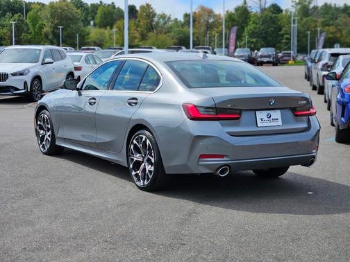 2025 BMW 330 i xDrive