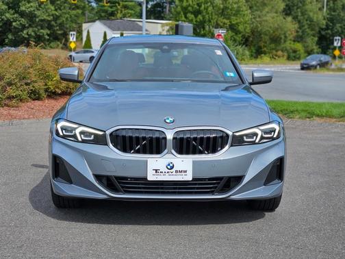 2025 BMW 330 i xDrive