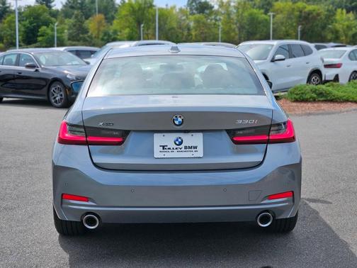 2025 BMW 330 i xDrive