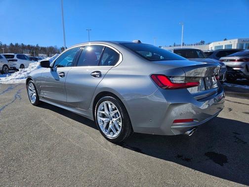 2025 BMW 330 i xDrive