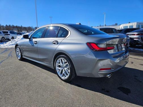 2025 BMW 330 i xDrive