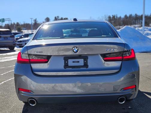 2025 BMW 330 i xDrive