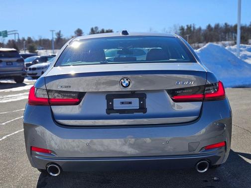 2025 BMW 330 i xDrive