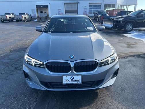 2025 BMW 330 i xDrive