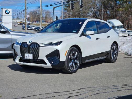 2025 BMW iX xDrive50