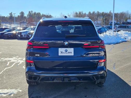 2025 BMW X5 M60i