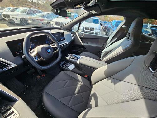 2026 BMW iX xDrive45