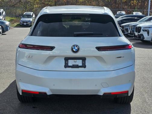 2026 BMW iX xDrive45