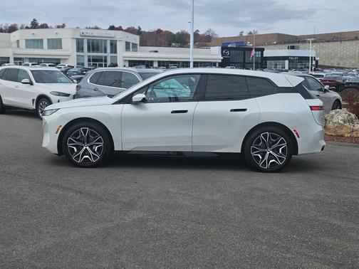 2026 BMW iX xDrive45