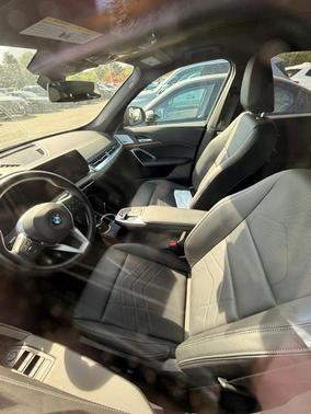 Black Sapphire Metallic 2025 BMW X1 xDrive28i