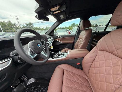 Manhattan Green Metallic 2026 BMW X5 xDrive40i
