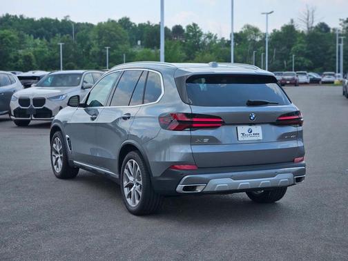 2025 BMW X5 xDrive40i
