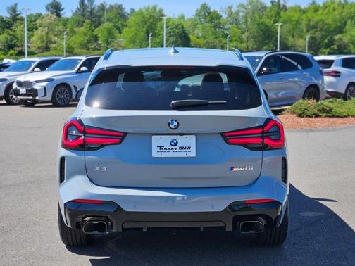 2024 BMW X3 M40i