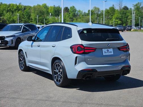 2024 BMW X3 M40i