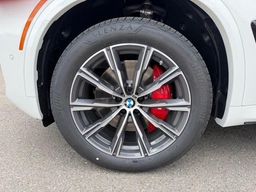 Alpine White 2026 BMW X5 xDrive40i