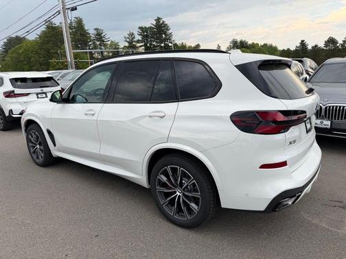 Alpine White 2026 BMW X5 xDrive40i