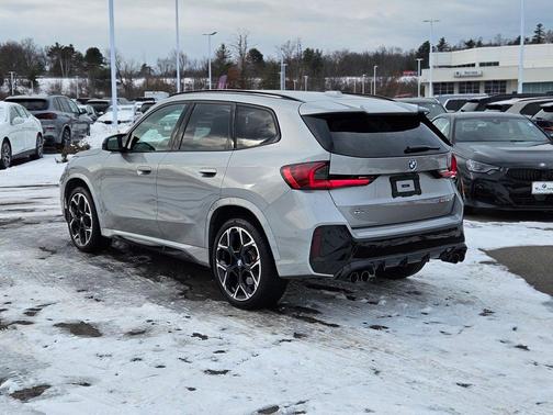 2025 BMW X1 M35i