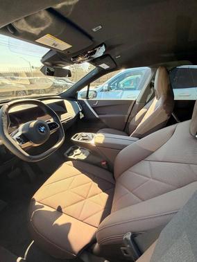 Arctic Race Blue Metallic 2026 BMW iX xDrive45