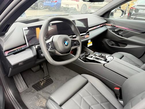 2026 BMW 530 i xDrive