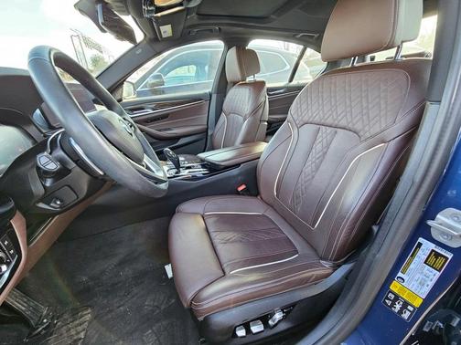 2023 BMW 540 i xDrive