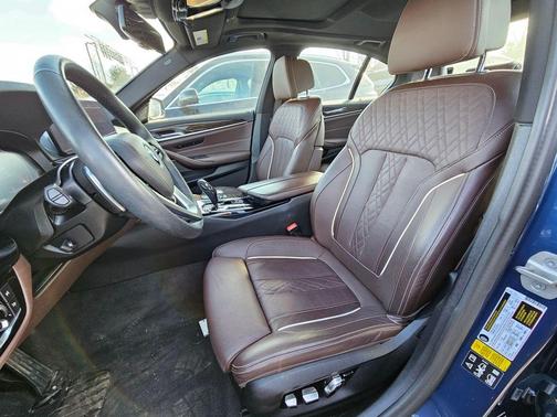 2023 BMW 540 i xDrive