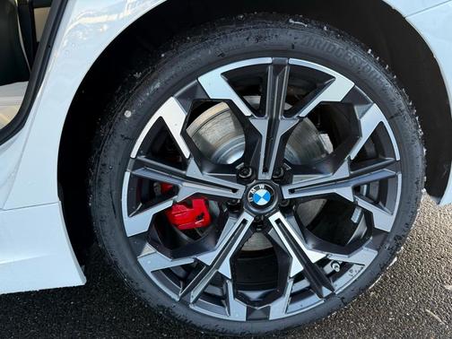 2026 BMW 330 I XDrive NA